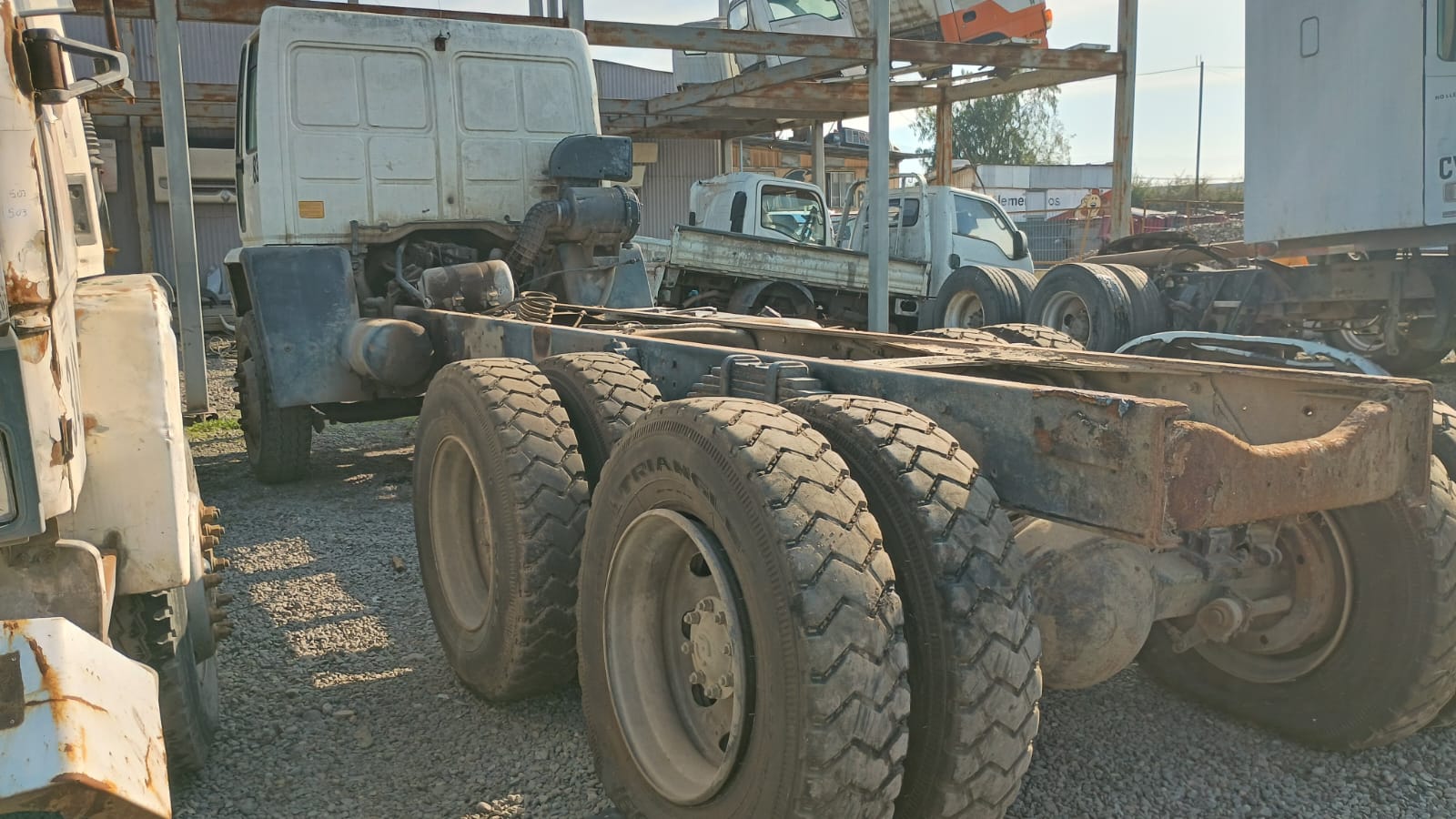 ESTANQUE ADBLUE Ford CARGO 2628 2005  USADO  EN DESARME